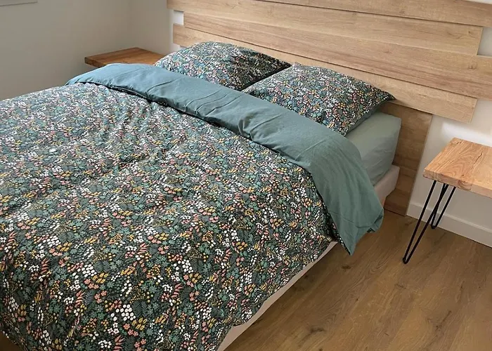 - 1 Апартаменты Порте-сюр-Гарон